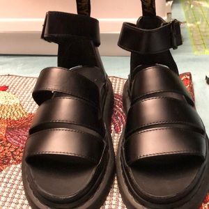 Dr martens black leather strap sandals shoes us 7 euro 38